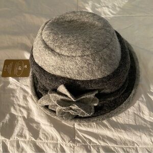 🇮🇹 Made in Italy Elegant Gray Wool Hat with Flower Accent 🇮🇹